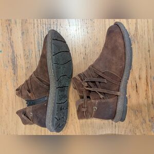 Born Tarkiln F59106 Brown Leather Distressed Ankle Boots in Women's Size 9.5